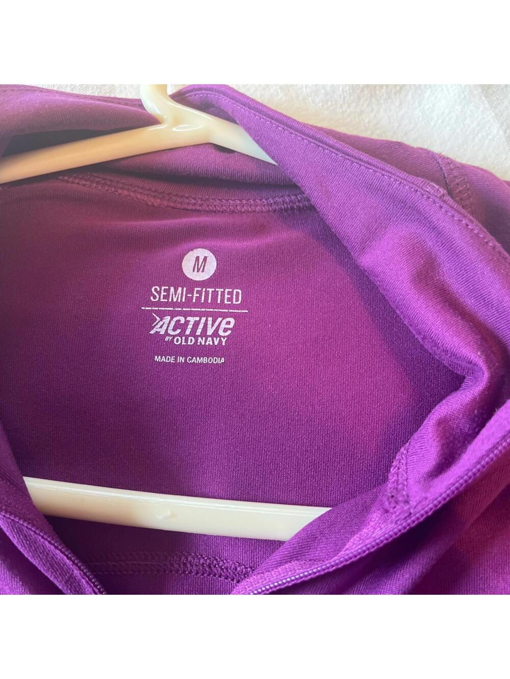 Old Navy Women’s Vibrant Purple Activewear Top Athleisure